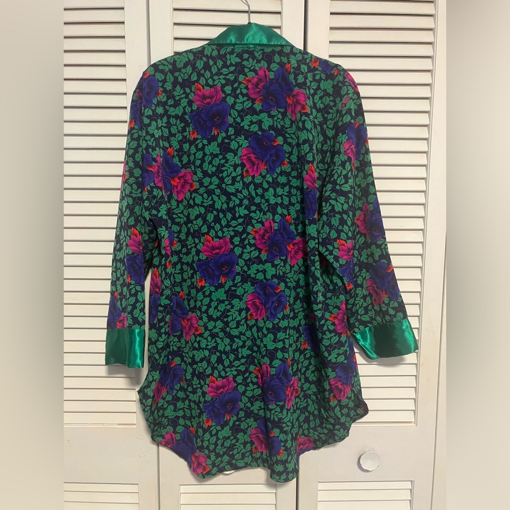 Victoria’s Secret Satin Gold Label Shirt Dress - Picture 2 of 5